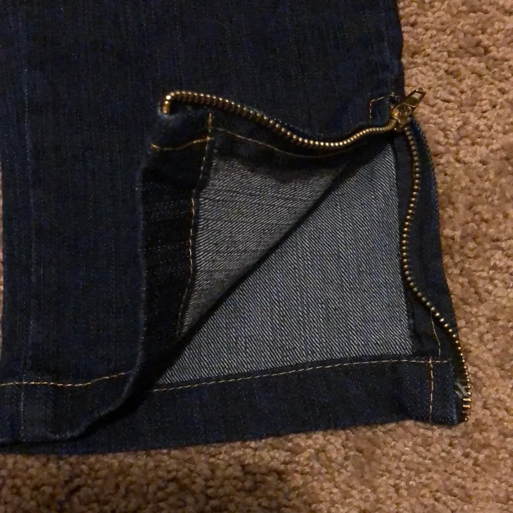 SWAK Capri Jeans Girls Size 10 Denim Blue Silver Belt‎ NWT